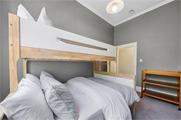 Poolside Villa on Dublin (Bachcare) - Martinborough