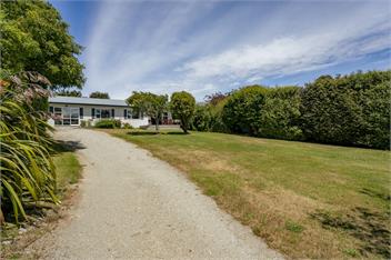 Hawea Family Holiday Home (Pet Friendly) - Lake Hawea