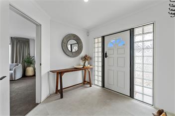 Pataka Lookout - 3 bdrm home, close to lake & town! - 