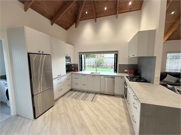 Family Fun on Karaka - Richardsons -