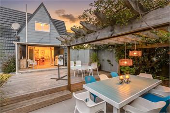 A-Frame. Ideal for families and large groups. - 