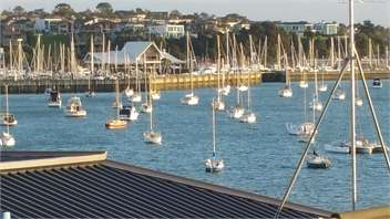 Bucklands Beach Waterfront Accomodation - Aukland