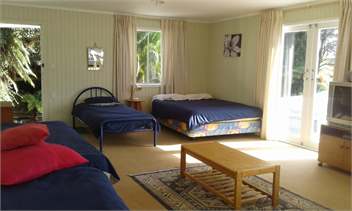 Lake Cottage - lake rotoma