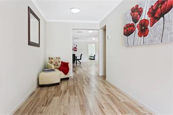 Large Home with Privacy and Views, Sleeps 12 - Melbourne
