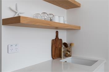 Deluxe Suite - Your Private Sanctuary Awaits - Auckland