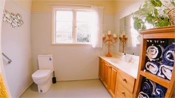 Te Puka Bach - Stay Anakoha - Marlborough Sounds