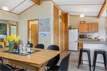 Escape to the Lake (Bachcare) - Lake Rotoiti