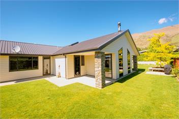 Roys Bay Lodge (Bachcare) - Wanaka