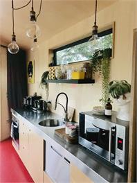 Stylish pool house with starter breakfast  - Christchuch 