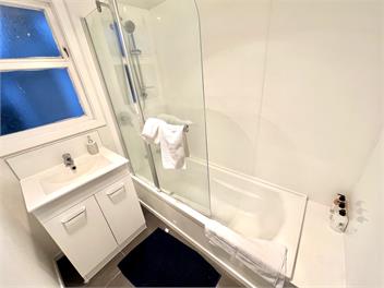 Spacious 3 BR Near skyline – 5 Min Walk - rotorua