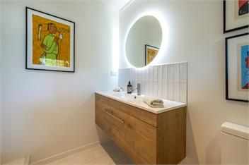 Relax on Newton - Waiheke Island 1081