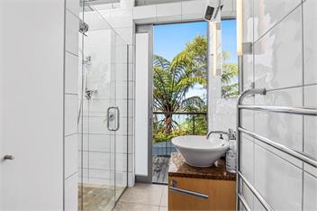 The Glass House (Bachcare) - Kaiteriteri