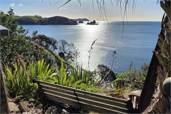 Seascape Point (Bachcare) - Mahinepua Bay