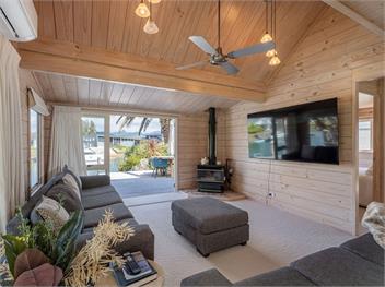 Waterfront Paradise (Bachcare) - Pauanui