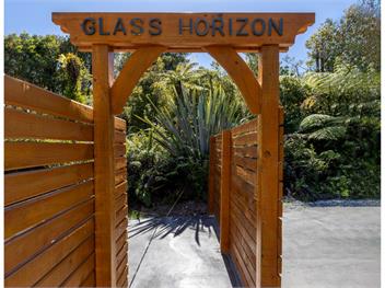 Glass Horizon (Bachcare) - Ruthherglen