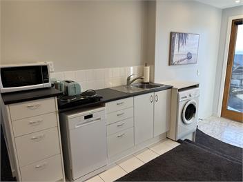 Nelson Seaside Apartment  - Nelson