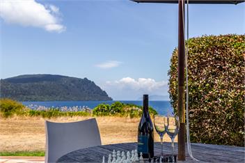 Lochside – Luxury Lakeside living in Kinloch - Taupo