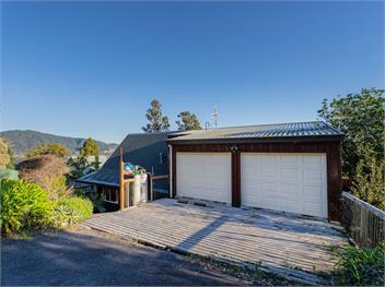 The Mount Paku Bach (Bachcare) - Tairua
