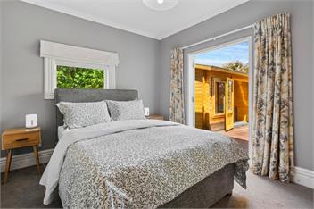 Poolside Villa on Dublin (Bachcare) - Martinborough