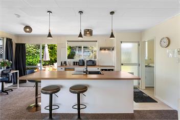 Stay at the Bay - Acacia Bay - Taupo