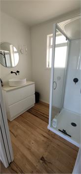 Stay at Taipari - Raglan