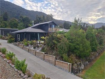 Harakeke Heights - Franz Josef Glacier 