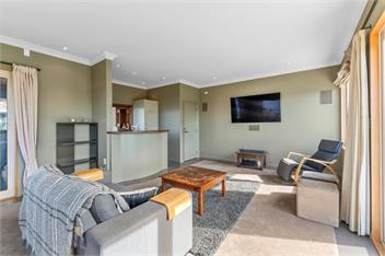 Tauhara Sunrise - Spa pool with Mountain & Lake views! - Taupo