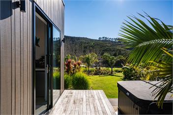 Tropical Hideaway (Bachcare) - 