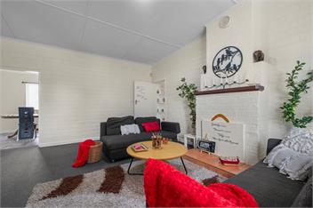 Cozy Family Home (Bachcare) - 