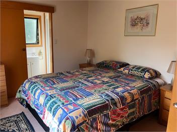 Classic bach in Lake Tarawera  - 