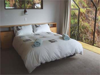 Awatea Beach House - Stewart Island