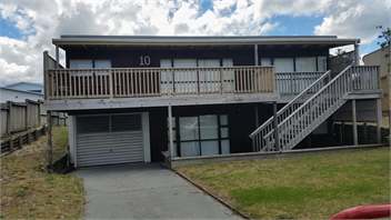 Beach House in Omaha Beach, Auckland -