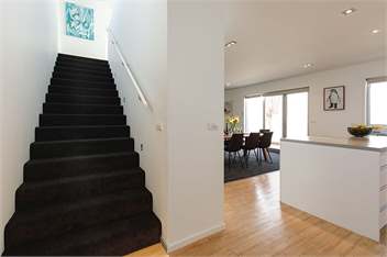 Luxury home private and spacious, walk everywhere - Blenheim