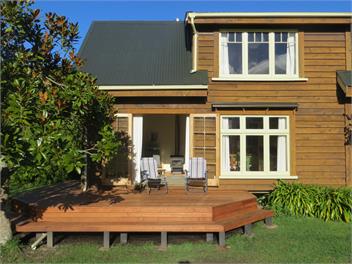 Rock 'n Rata Cottage - Golden Bay