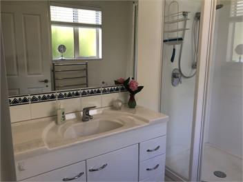 Brook Green on Meadowstone - free Wifi - Wanaka 9305