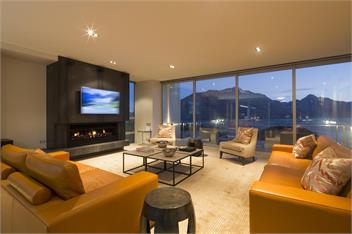 Villa de Luxe | Stunning Location + Spa Pool - Queenstown