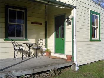 Mairenui Rural Retreat - Colonial Villa -