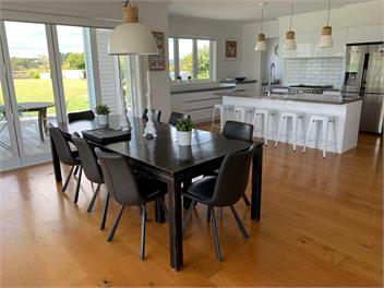 Fabulous large Bethlehem family home with pool - Tauranga