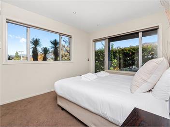 Skyline Outlook (Bachcare) - Wanaka