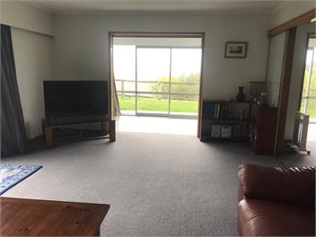 Farm Views House - Napier