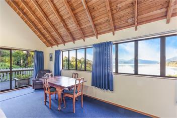 Moetapu Bay Bliss (Bachcare) - Picton
