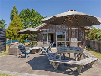 The Bach at 44 (Bachcare) - Cooks Beach