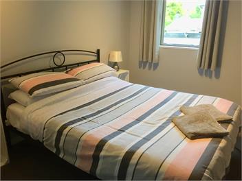 Barnes Beach house - Gore Bay