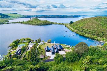 Lakefront Luxury (Bachcare) - Rotorua