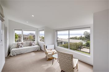 7th Heaven *Spa Pool, Swimming Pool & Close to CBD* - Napier