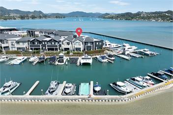 High End “Waterfront” Marina Villa - Tairua