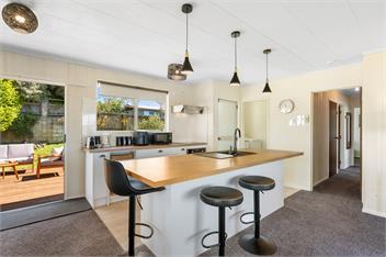 Stay at the Bay - Acacia Bay - Taupo