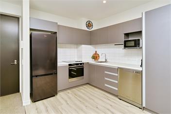 Stadium Central 2 – Modern CBD Stay w/ Secure Entry - 