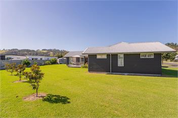 Within Reach - Coastal Escape - Cooks Beach - 