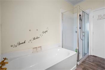 Cozy Family Home (Bachcare) - 